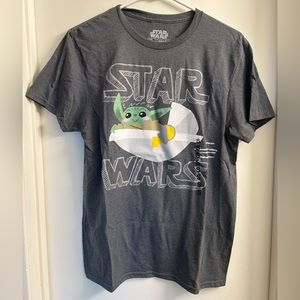 Star Wars Baby Yoda Tee, Size S nwt